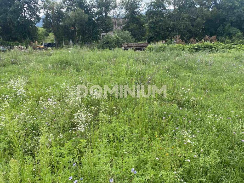 Продається земельна ділянка у с. Велятино