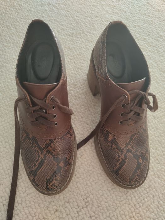 Półbuty Geox, skóra naturalna, 37-37.5 EU