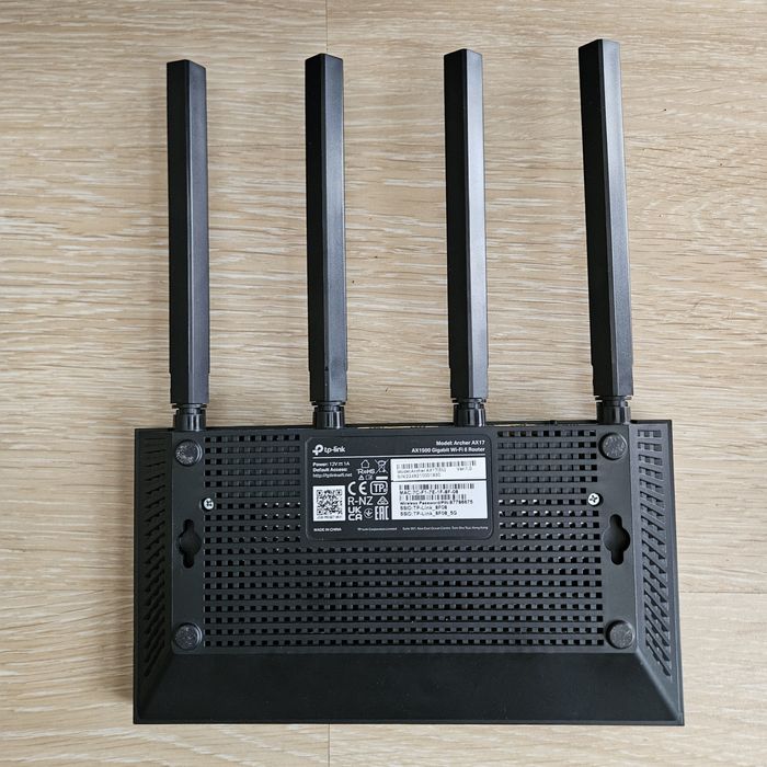 Бездротовий маршрутизатор (роутер) TP-Link Archer AX17