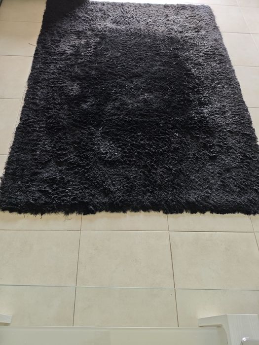Vendo Carpete Sala Preta