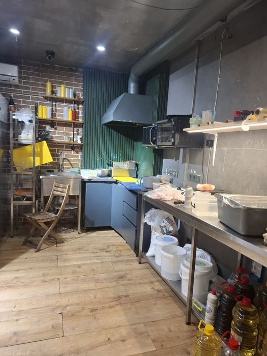 Сдам действующий кафе-ресторан,  магазин в проходном месте Одессы