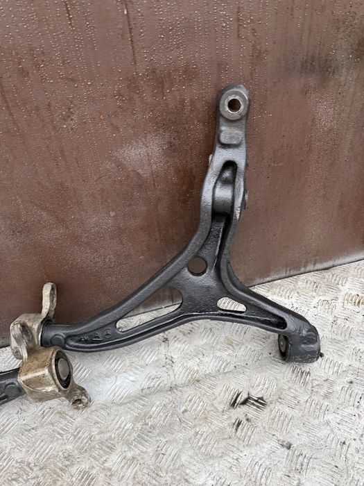 Рычаг передний Mercedes ml w164 год 07 мерседес мл 164