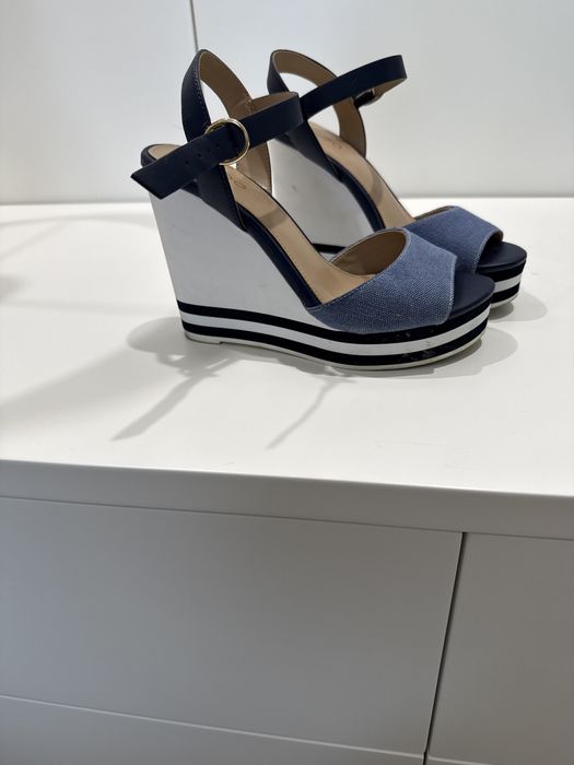 Sandalias Aldo como novas