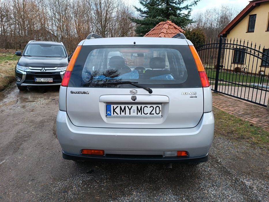 Suzuki Ignis 4×4.1.5 benzyna.