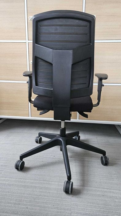 Fotel obrotowy ergonomiczny ProfiM RAYA fioletowo-czarny ok. 20 szt.