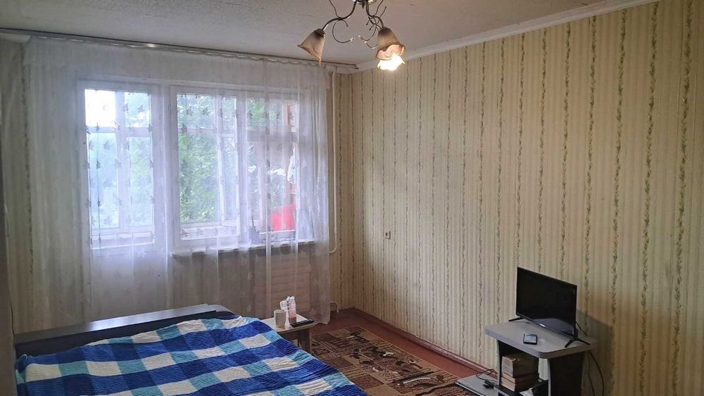 СМ Продам 1 кімнатну квартиру 30 м² район Голлівуду ринок Нива