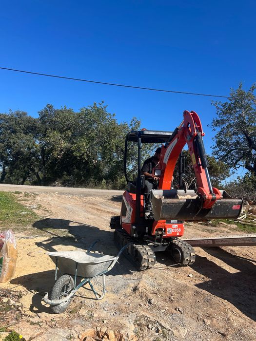 Demolição, Terraplanagem e Construção: Do Chão ao Acabamento!Do Terreno Bruto à Chave na Mão: Nós Cuidamos de Tudo.Prepara, Demole e Const – [D quels]