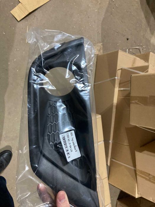 Jeep COMPASS Дверь задняя правая 2017-21 68246268AB