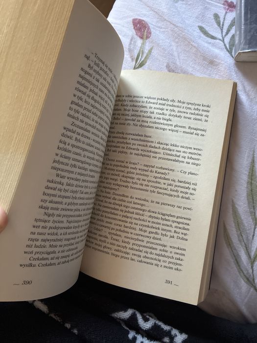 Książka "Przed świtem" Stephenie Meyer – stan idealny, saga Zmierzch