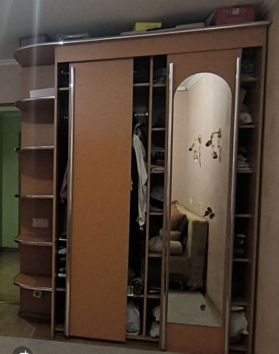 Віддам шафу - купе