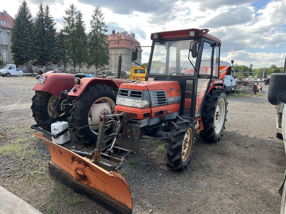 Ciągnik komunalno - rolniczy Kubota GL280 -28KM napęd 4x4