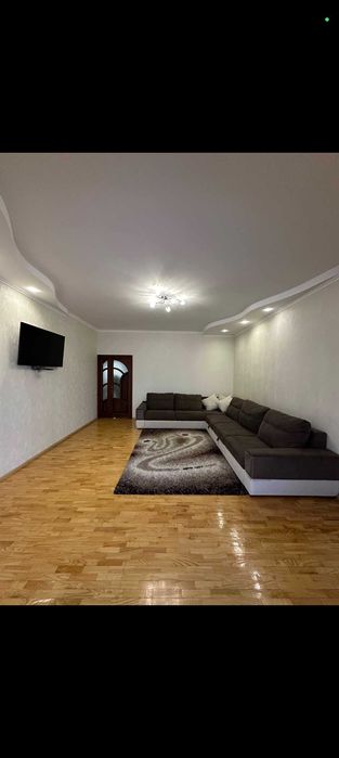 Продаж великогабаритної 3 кімнатної квартири