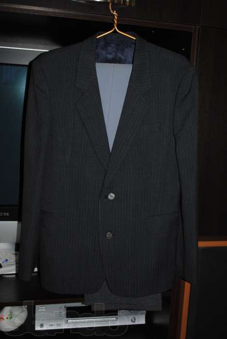 Продам мужской костюм