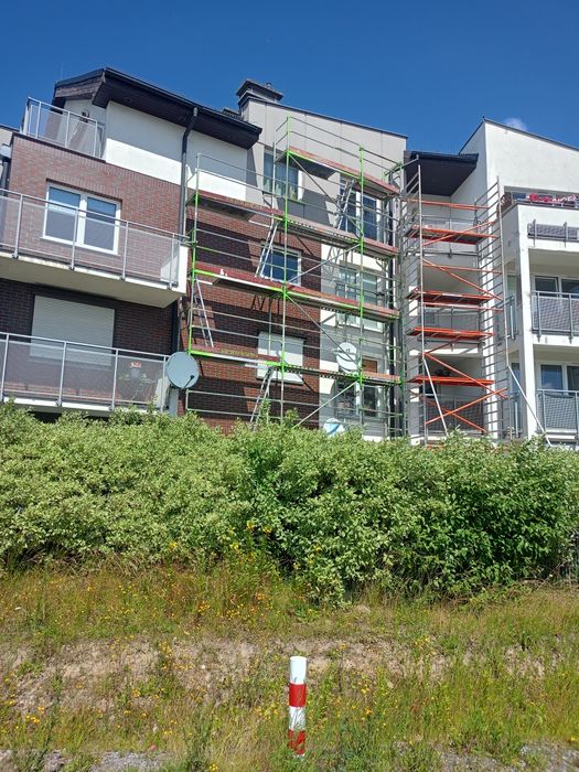 Wynajem rusztowań aluminiowych jezdnych i elewacyjnych