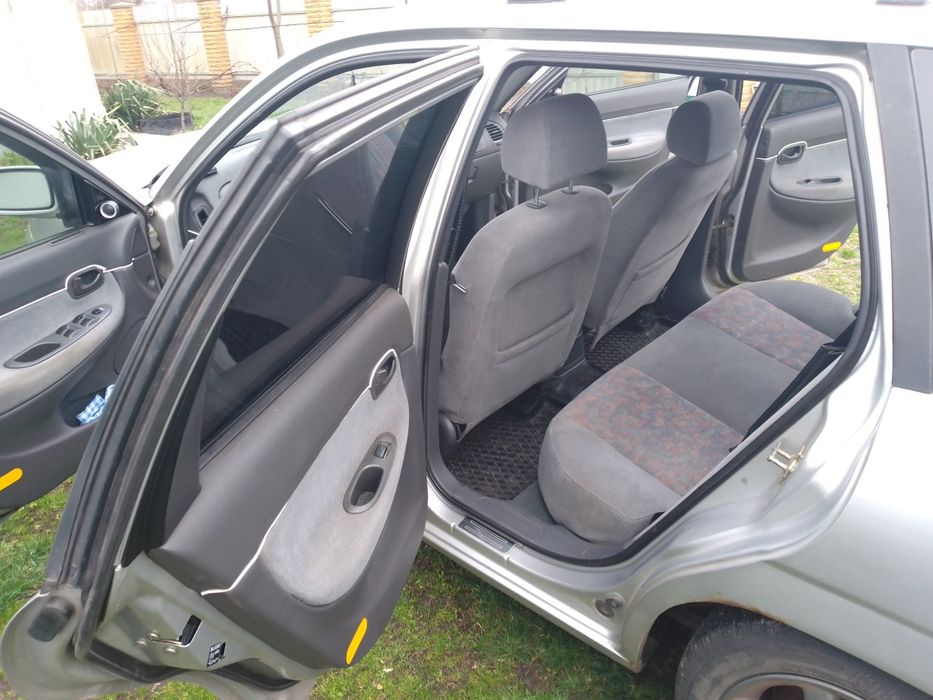 Daewoo Nubia універсал 2.0і