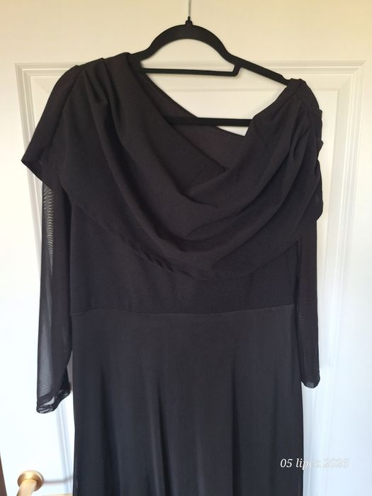 Elegancka sukienka Shein 46 odkryte ramię