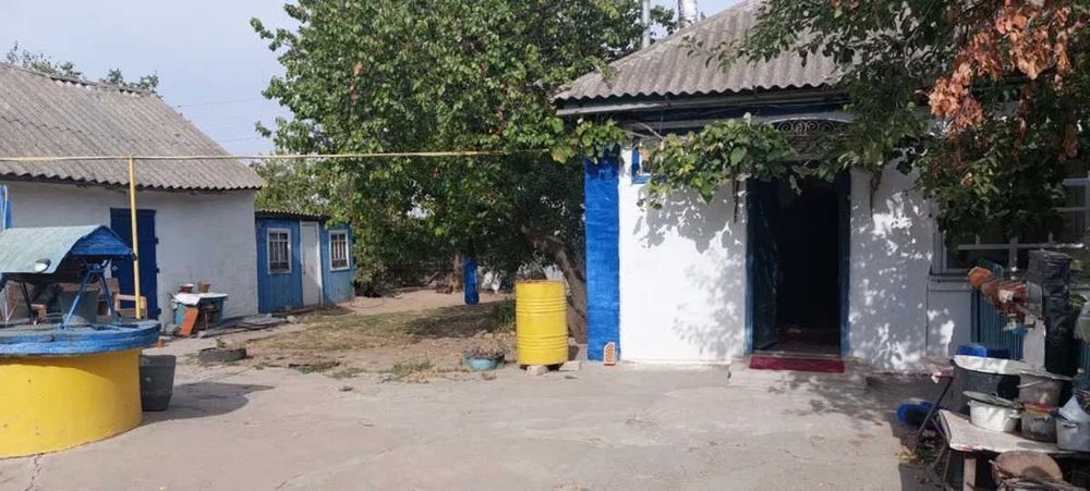 Продаж будинку з комунікаціями