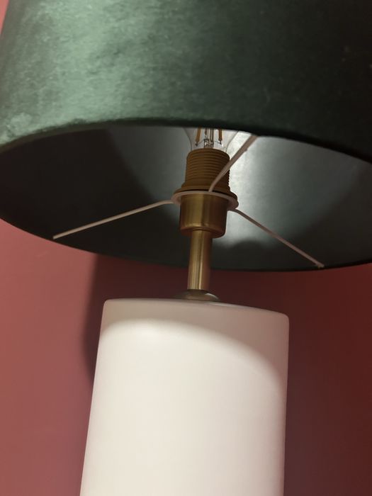 2 candeeiros com abajur - 75 cada