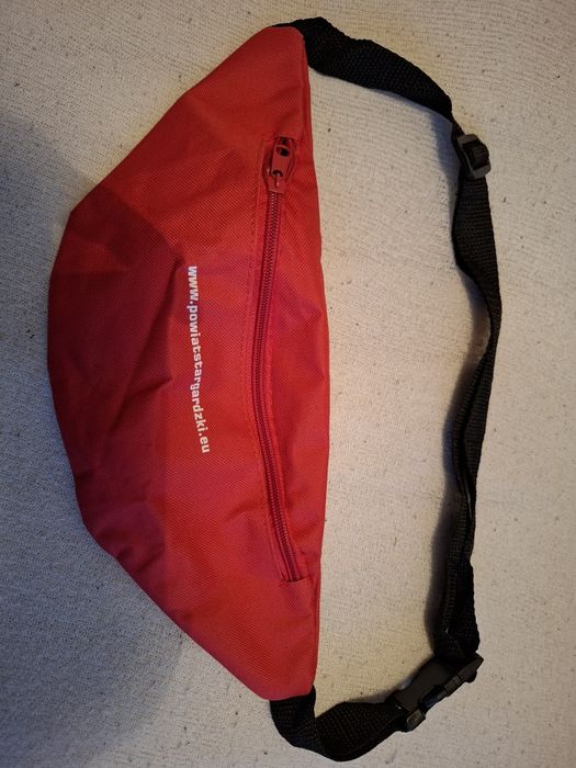 Saszetka torba nerka biodrowa na pas.