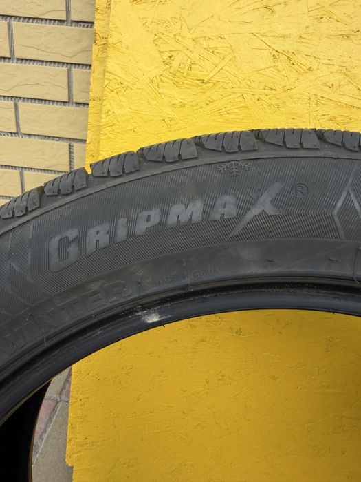 Шини Резина 235.50 R19 Gripmax Зима