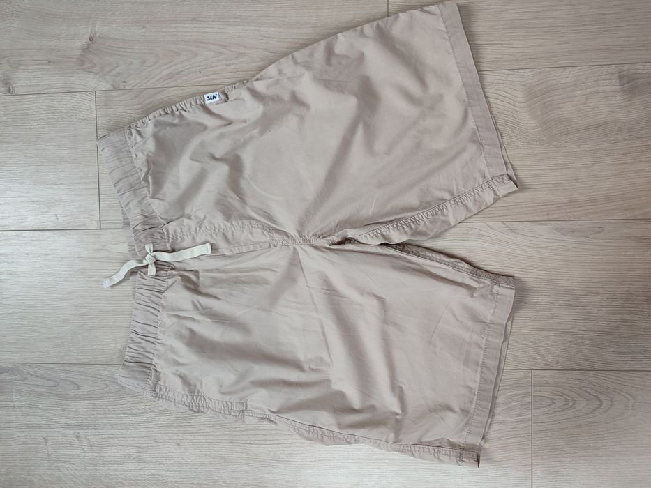 Krótkie beżowe spodenki H&M 170