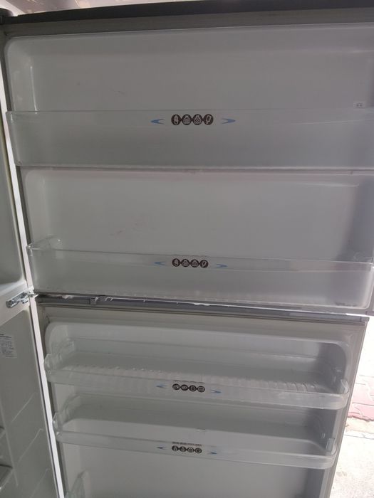 Lodówka A+++ No Frost Bezszronowa Inox chłodziarka zamrażarka