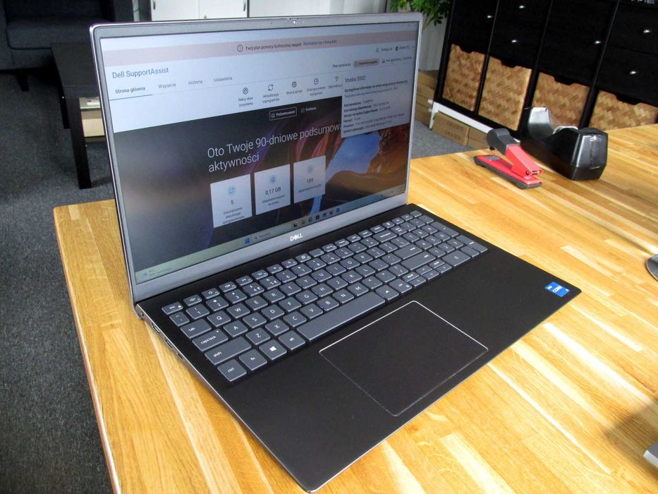 Dell Vostro 5502 15" i5 16GB 256GB laptop notebook (79)