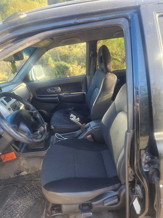 Mitsubishi l200 strakar 4x4