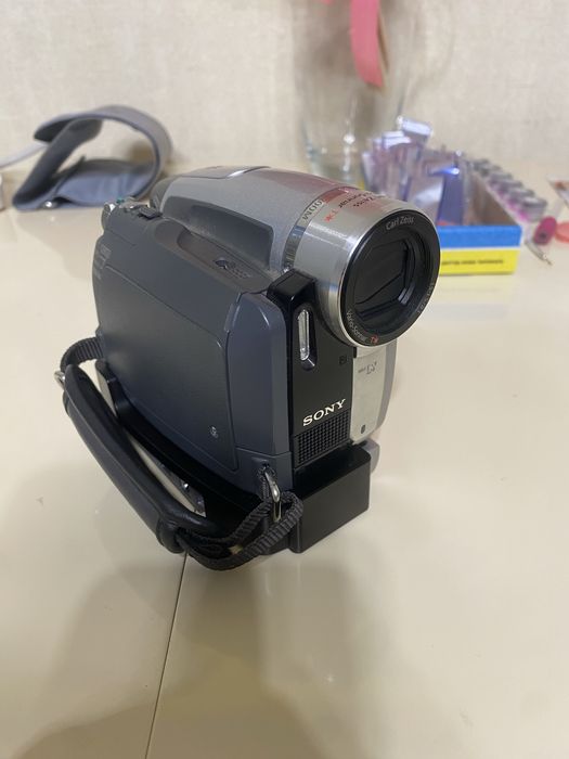 Подам відеокамери Sony DCR-HC96