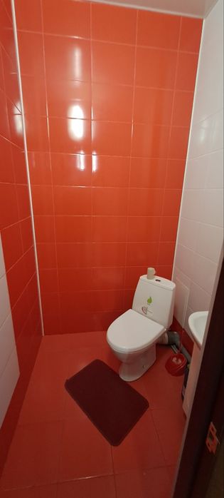 Центр.2-кімнатна квартира  напроти "Листопада