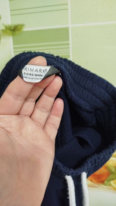Штаны теплые на мальчика 3-4года 104см Primark