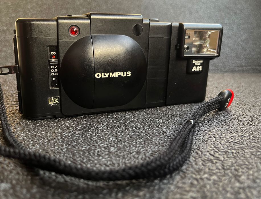 Olympus XA4 Macro + Flash A11 + Bolsa Original 35mm