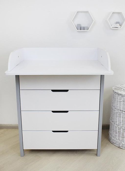 Дитячий комод