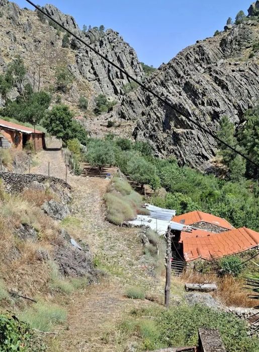 2 Moinhos de água/ Watermills