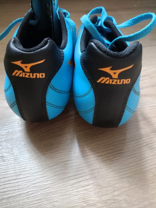 Korki Piłkarskie Mizuno