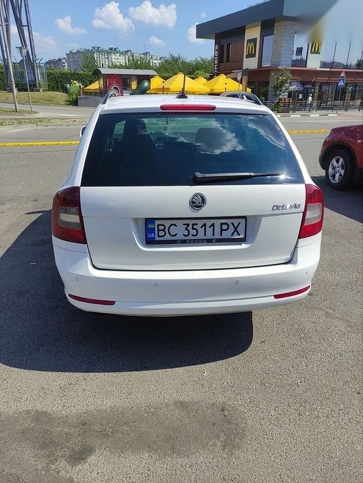 Автомобіль Skoda Octavia A5 2011 / 1.6  / дизель, механіка.