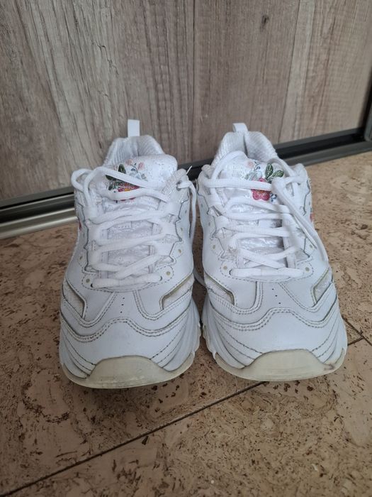 Skechers rozmiar 38