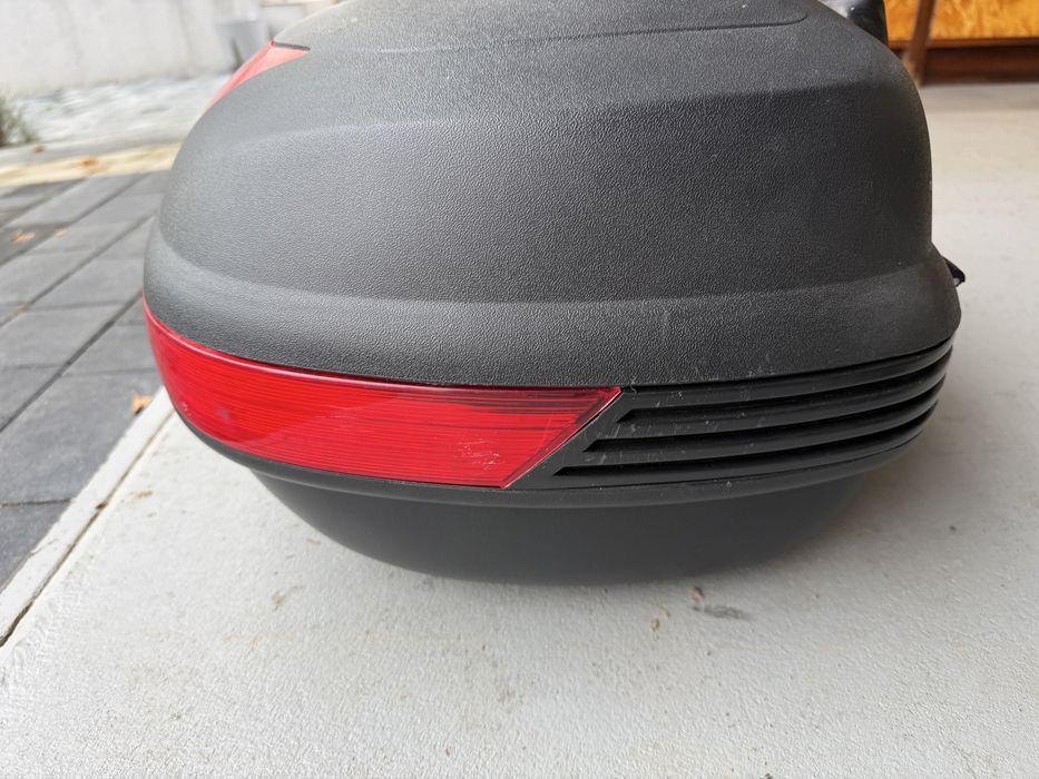 Kufer bagażnik centralny Awina - uniwersalny z płytą montażową