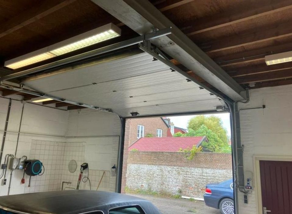 Brama garażowa 255x290  elektryczna panelowa segmentowa rolowana przem