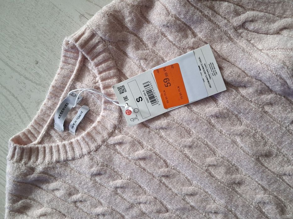 Nowy miły sweter Reserved z wiskozą 30%