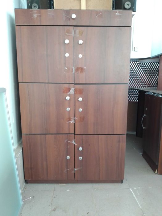 Мебель для салонов,рецепшн,комоды,полочка