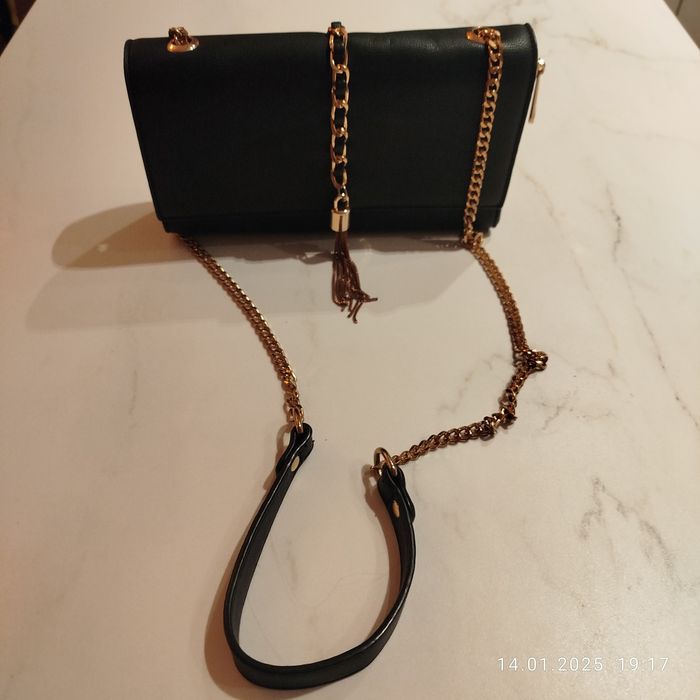 Czarna klasyczna torebka