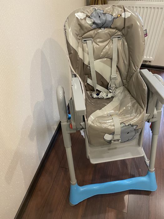Стільчик для годування