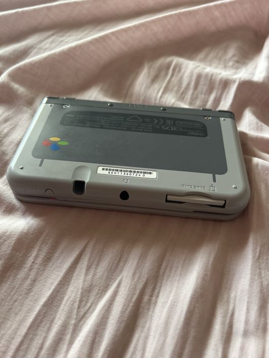New Nintendo 3DS XL - Edição Limitada Super Nintendo (SNES)
