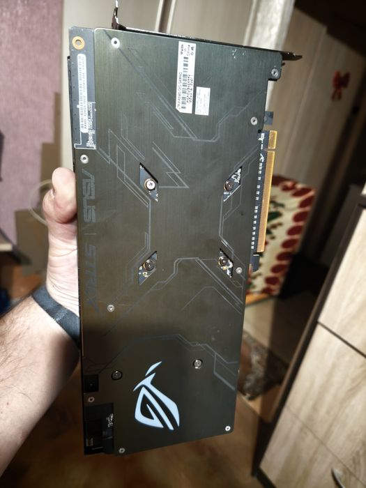 Продам видеокарту Asus Strix RX 480 8gb 256bit