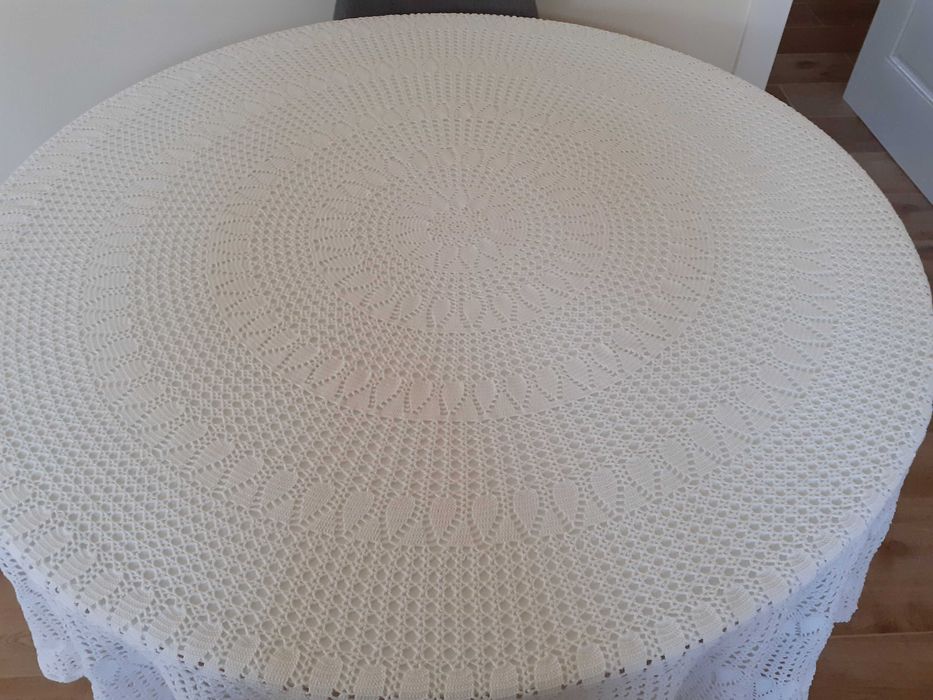 Toalha redonda grande crochet à mão