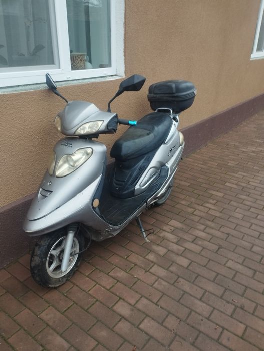 Скутер електричний 2квт.  без батареї