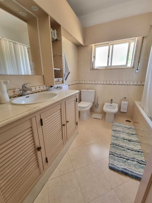 Excelente quarto individual em Carnaxide