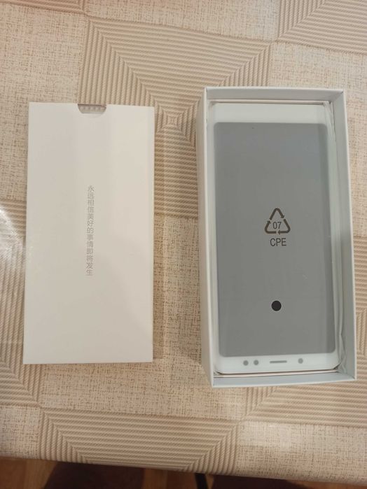 Телефон Redmi Note 5 Gold новый 6/128