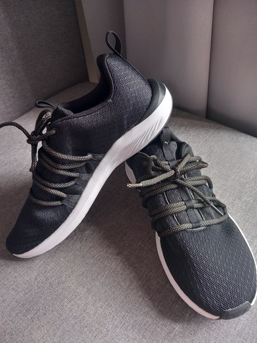 Nowe damskie sneakersy treningowe PUMA Prowl Knit